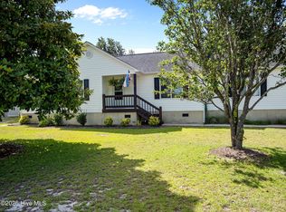 803 Wood Creek Drive, Hubert, NC 28539