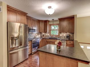 2730 Grove Ln, Mound, MN 55364