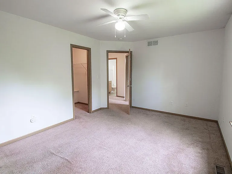 2119 Ballenger Ln — Photo 19