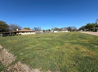 700 N 3rd St, Haskell, TX 79521