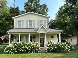 138 W Railroad St, Montgomery, IN 47558