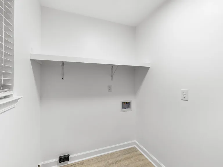 153 Richmond Rd — Photo 11