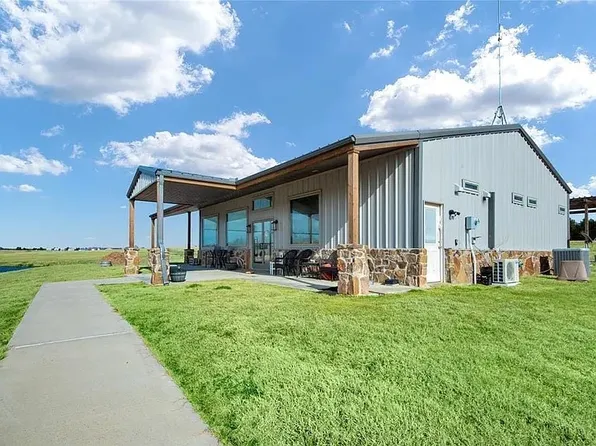 125 Heritage Rd, Gordonville, TX 76245