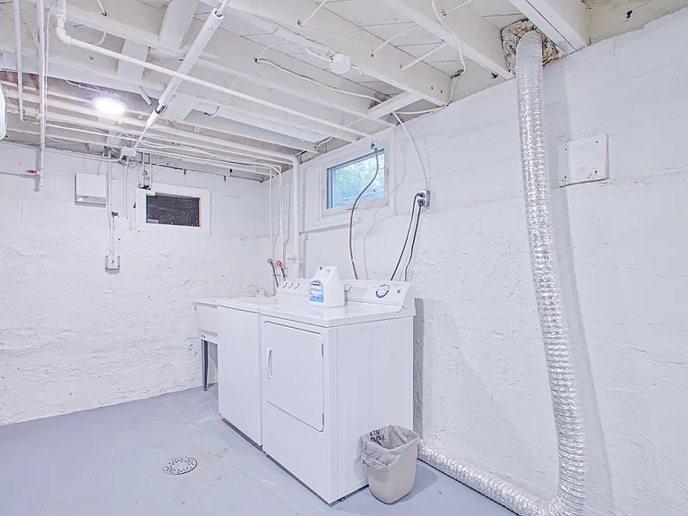 5745 Pillsbury Ave — Photo 6