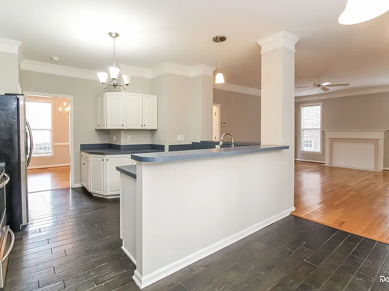 7 Crab Tree Ct — Photo 2