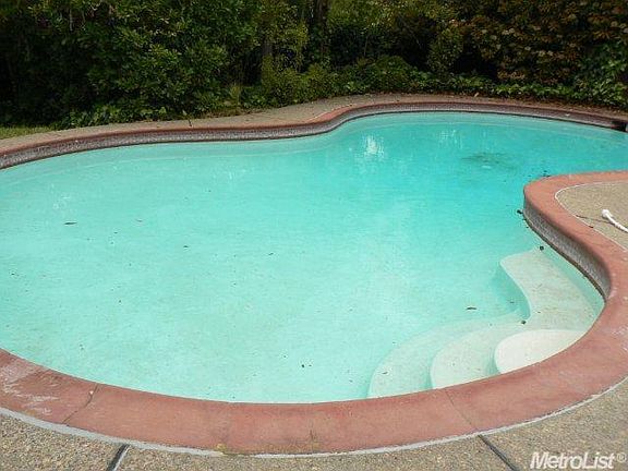 4th image of 5901 Twin Creeks Ct