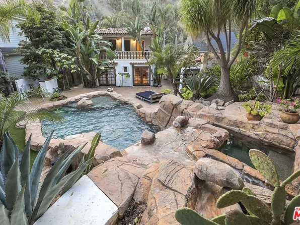 1840 Laurel Canyon Blvd, Los Angeles, CA 90046