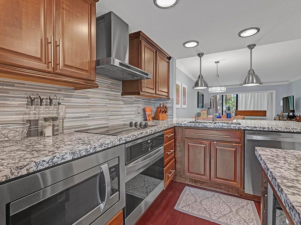 1st image of 2350 NE 14th Street Causeway #103