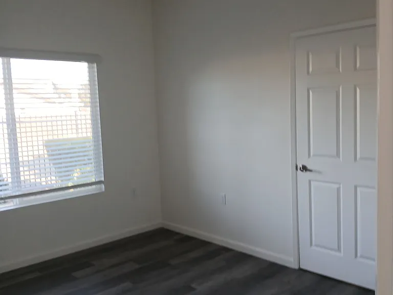 Orchard Park Apartment — Photo 19