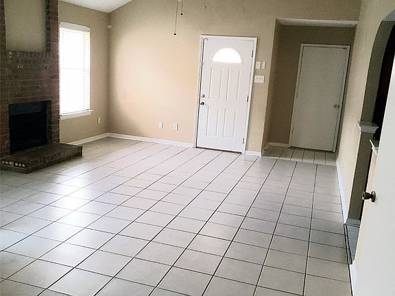 2nd image of 11519 Highland Meadow Dr
