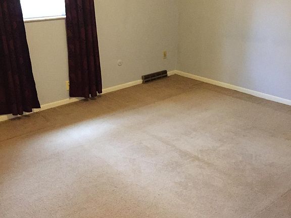 3rd image of 3371 Hiwood Ave