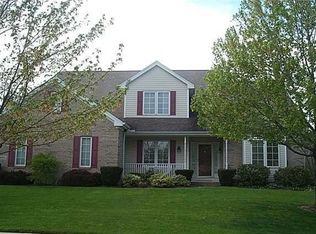 6661 Buck Creek Dr, Maumee, OH 43537