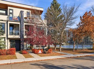 840 E McPherson Rd NE #2, Calgary, AB T2E 4Z5