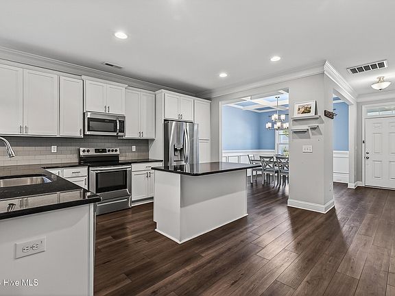 5th image of 129 Evergreen Forest Drive