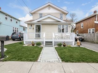 17 Coolridge Rd, Milford, CT 06460