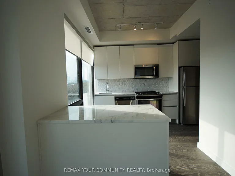 246 Logan Ave #723 — Photo 3