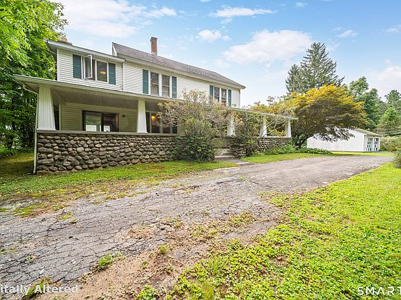 2nd image of 54 Beacon Manor Road