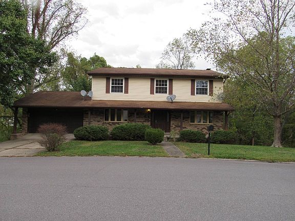 2nd image of 104 Woodbridge Dr