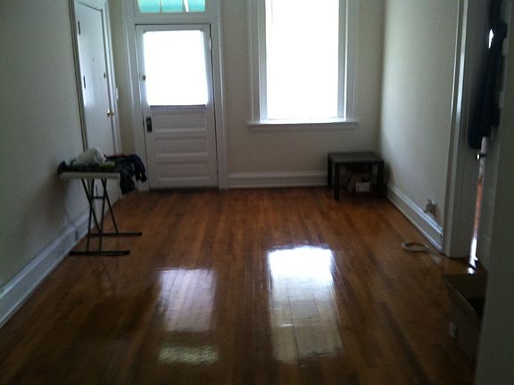 3rd image of 401 N Boulevard APT 14