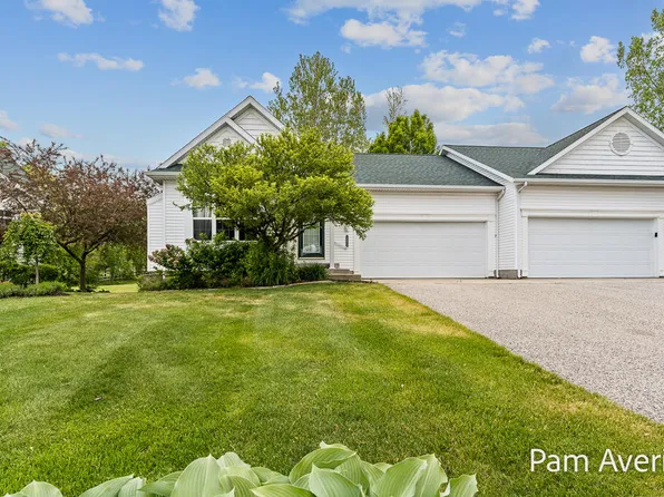 15011 Saddlebrook Trl, Spring Lake, MI 49456