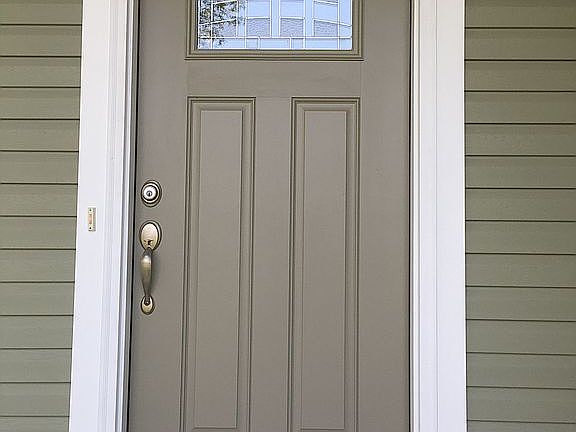 5th image of 67 Dwight St
