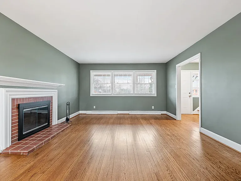 2209 Villa Dr — Photo 9