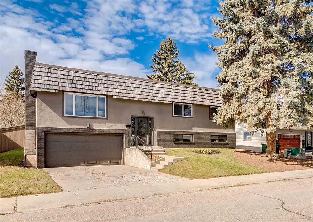176 NE Mapleburn Dr SE