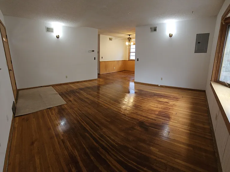 448 N 8th St — Photo 11