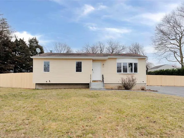 355 Bethpage Road, Copiague, NY 11726