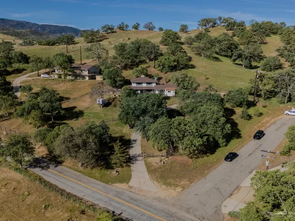 20381 Old Town Rd, Tehachapi, CA 93561