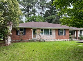 2057 Mark Trl, Decatur, GA 30032