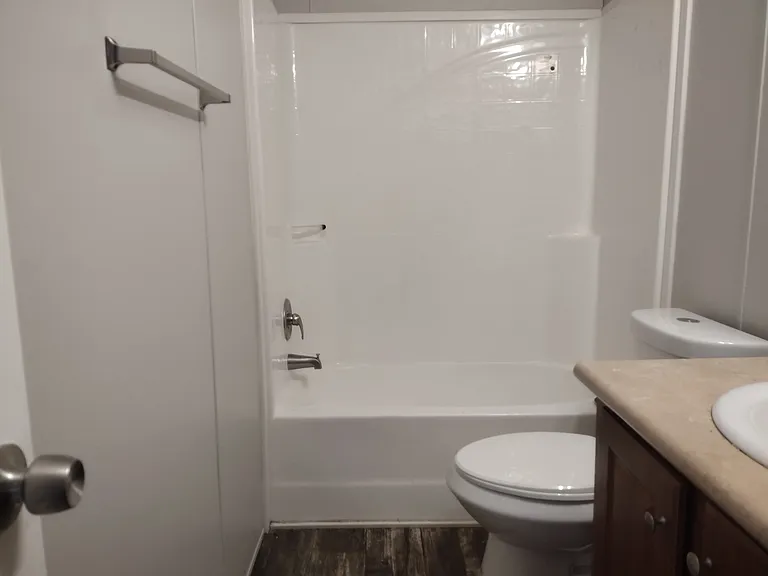 138 Pine Blf — Photo 9
