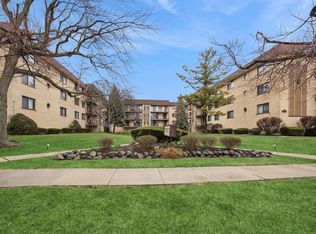 7110 W Cullom Ave Unit 206, Norridge, IL 60706