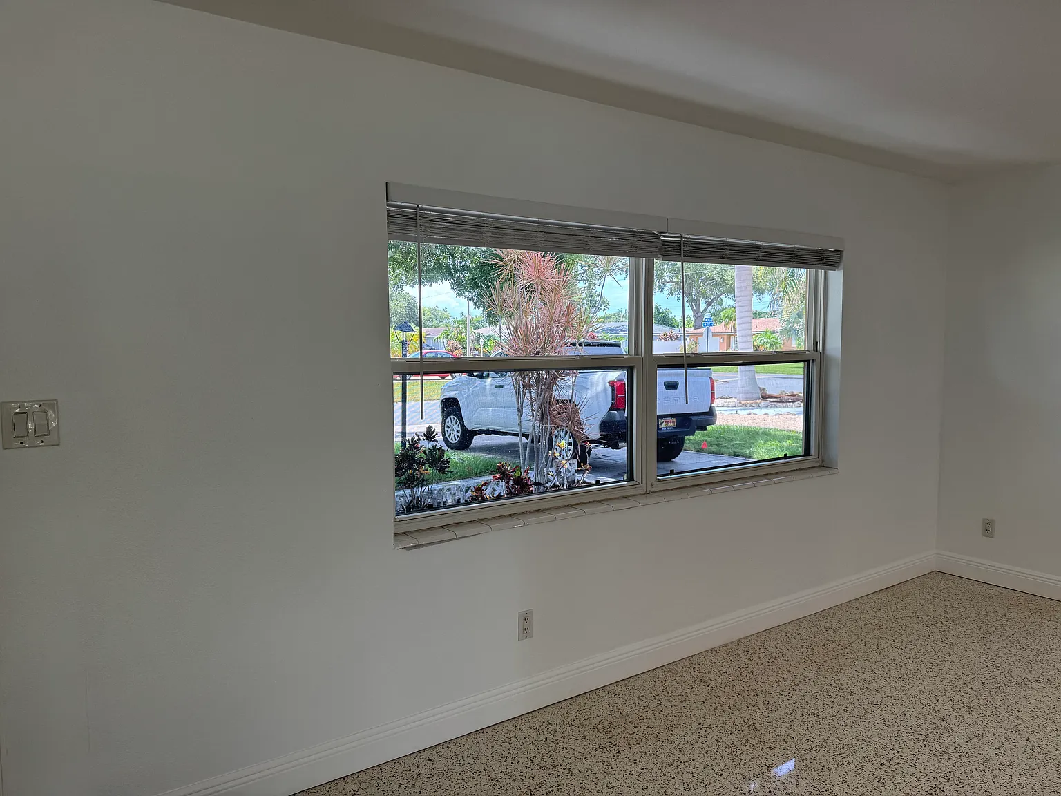 3 bed, 1335 sqft, $2,500 — Photo 4