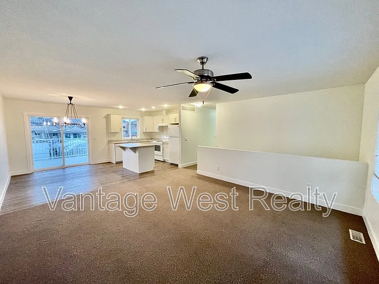 2442 Last Rd — Photo 8