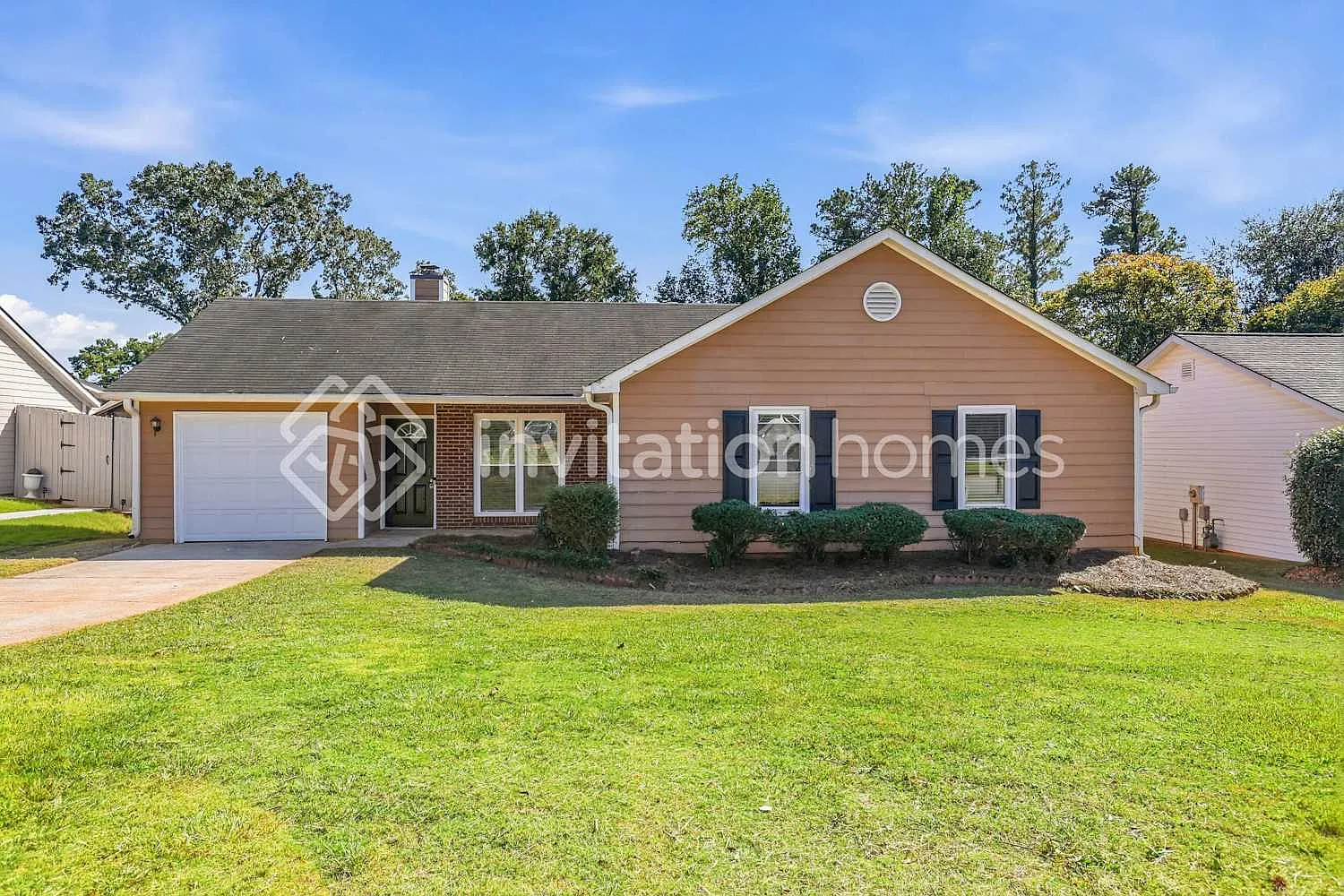 920 Orchard Mill Ln Lawrenceville, GA 30043 — Photo 1