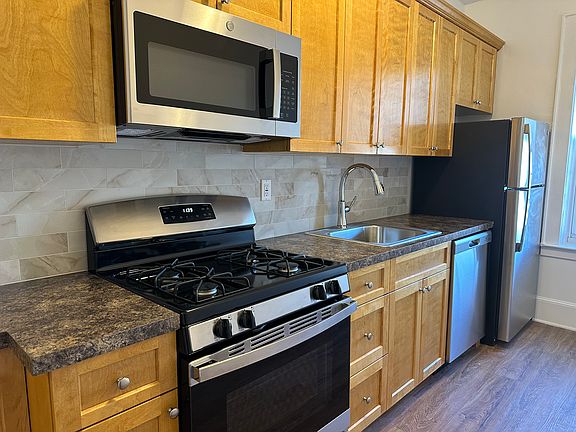 2nd image of 1 E Lincoln St APT 24