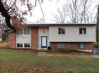 8939 E Kemper Rd, Cincinnati, OH 45249