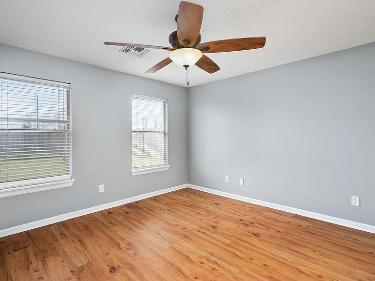 139 Horn Ct — Photo 21