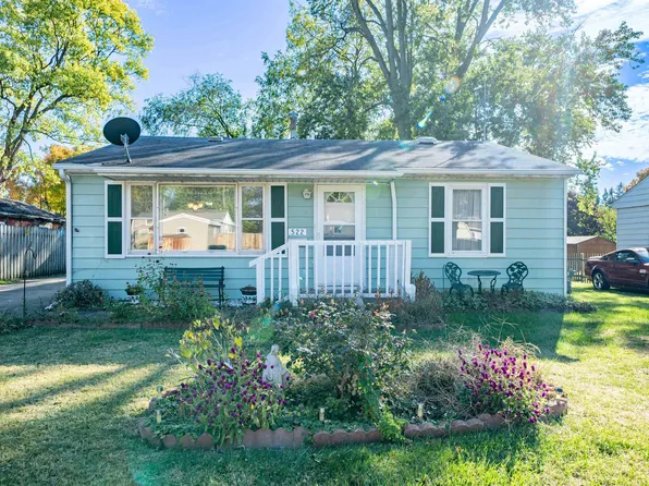 522 Jennings Ave, Farmington, IL 61531