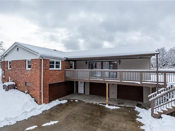 3rd image of 125 Karen Dr