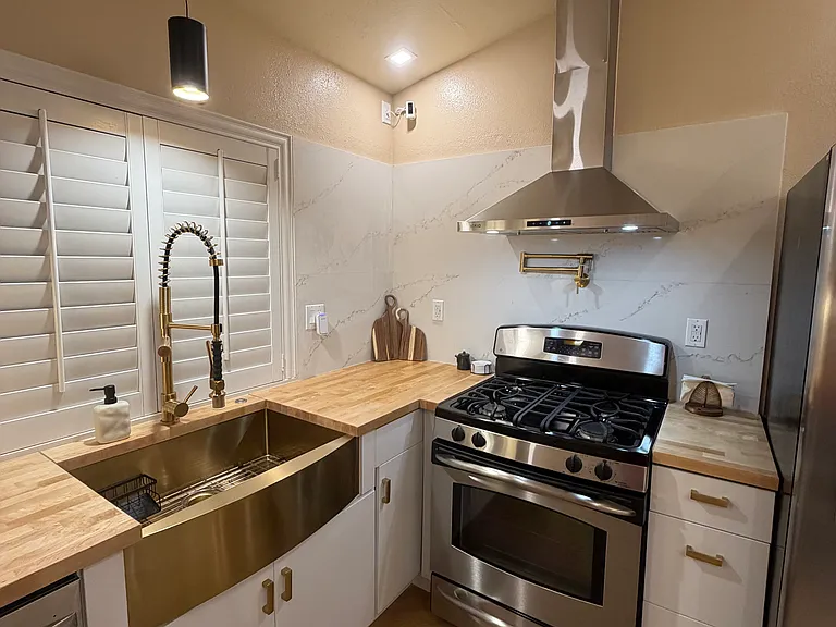 27706 Kristin Ln — Photo 8