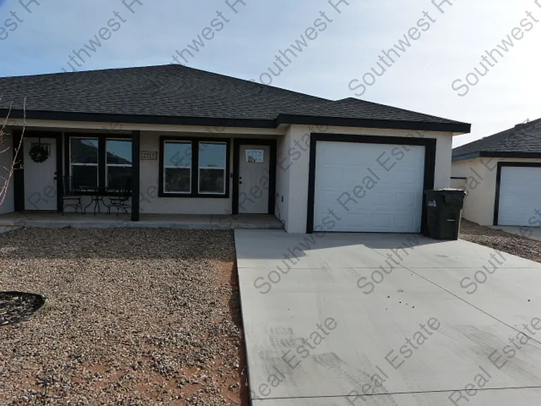2717 Aldrich Rd — Photo 2