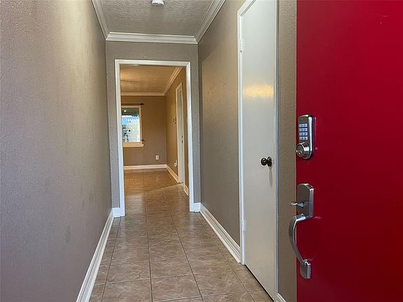 2nd image of 2713 7th Avenue