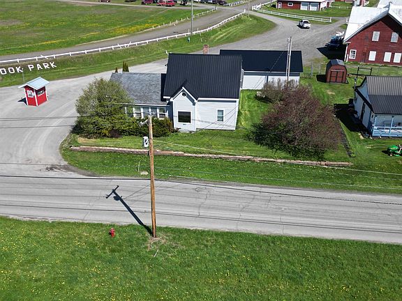 5th image of 268 Roaring Brook Road