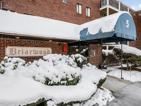 5 Washington St APT A5, Reading, MA 01867