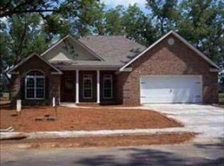 101 Suffolk Dr, Warner Robins, GA 31088