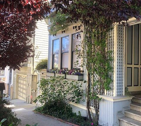 4th image of 245 Diamond St #245