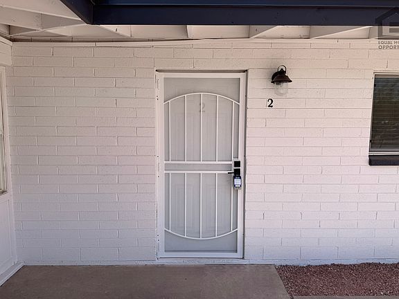 5th image of 1320 N 48th Pl APT 2