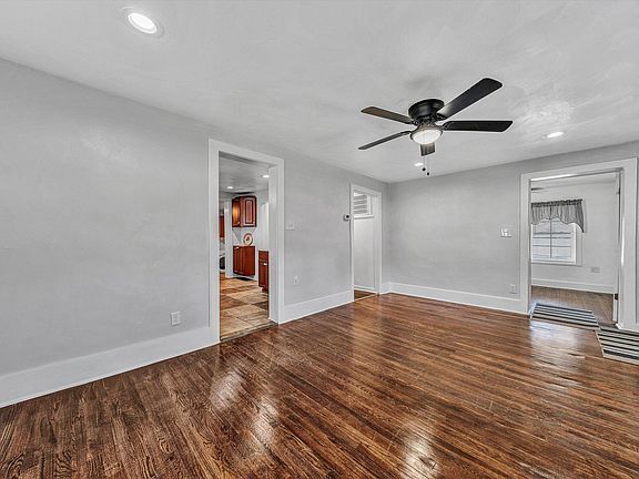 5th image of 1355 Gillette Ave SE